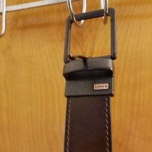 Men's brown leather belt